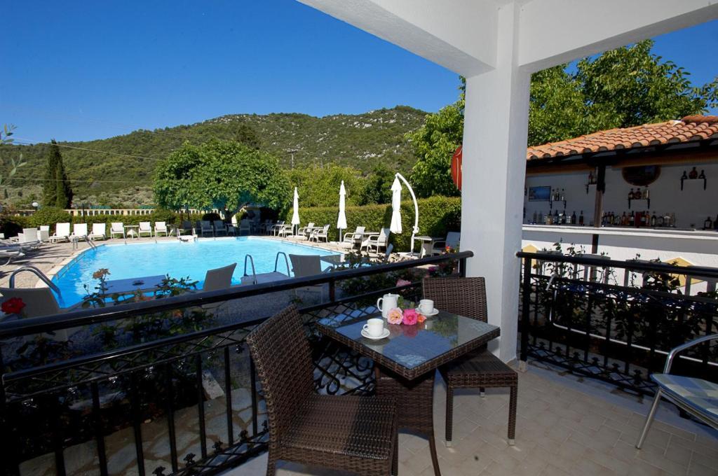 Pegasus Apartments Stafylos Zimmer foto