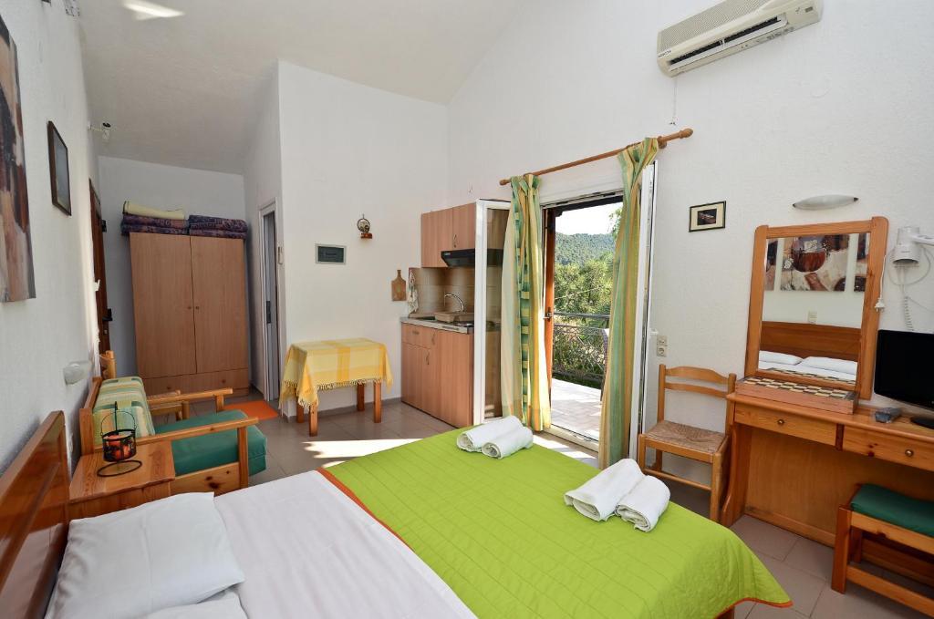Pegasus Apartments Stafylos Exterior foto
